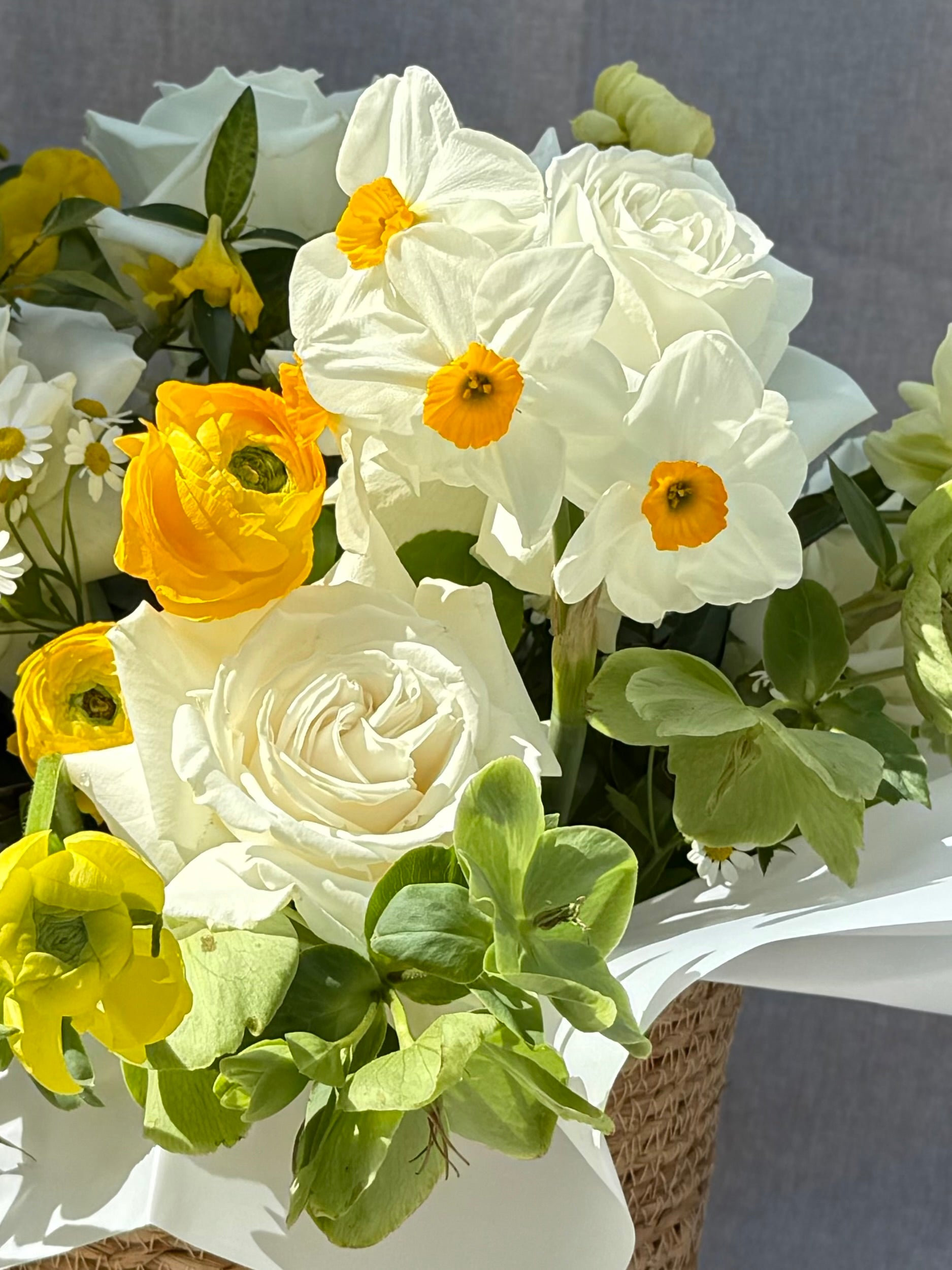Lemon & Cream Arrangement